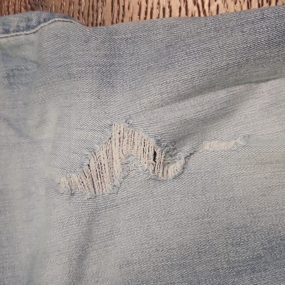 Hollister Distressed Legging Jeans - Picture 11 of 13